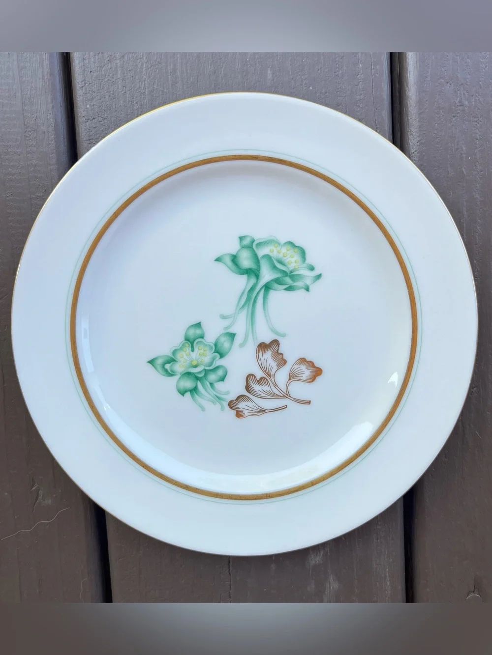 Vintage Wentworth China Columbine Green Floral Salad Plate Gold Trim Cottagecore